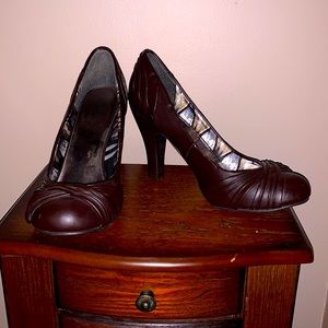 Dark brown 4in heels by pipper and blue
